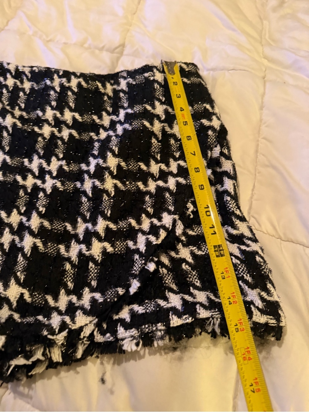 Versona Black & White Houndstooth Tweed Skort - Picture 5 of 8